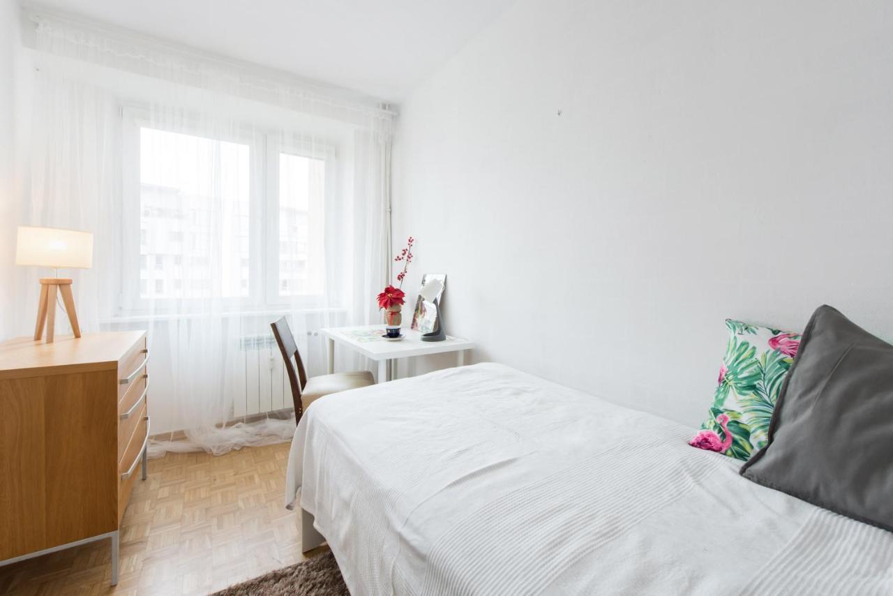 Room, Inflancka 19 Varsó Kültér fotó