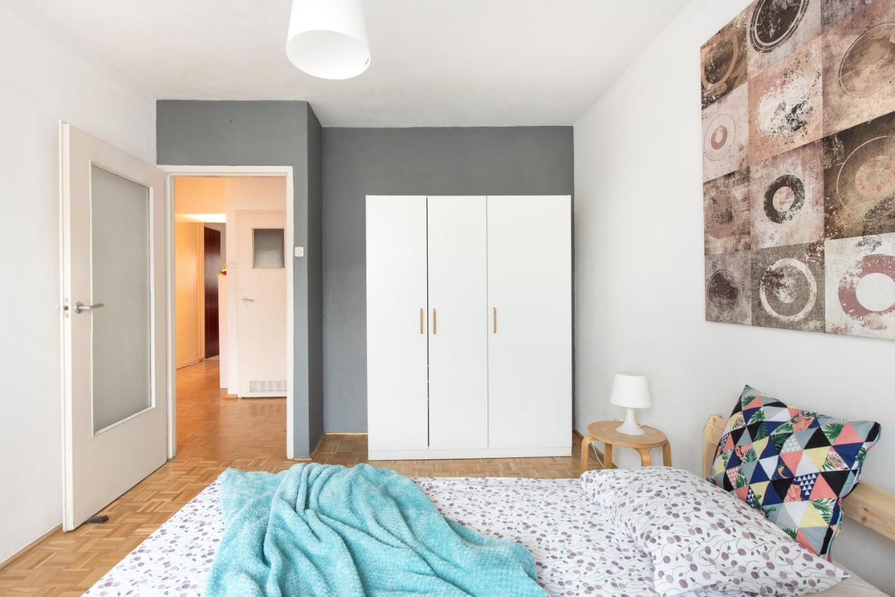 Room, Inflancka 19 Varsó Kültér fotó