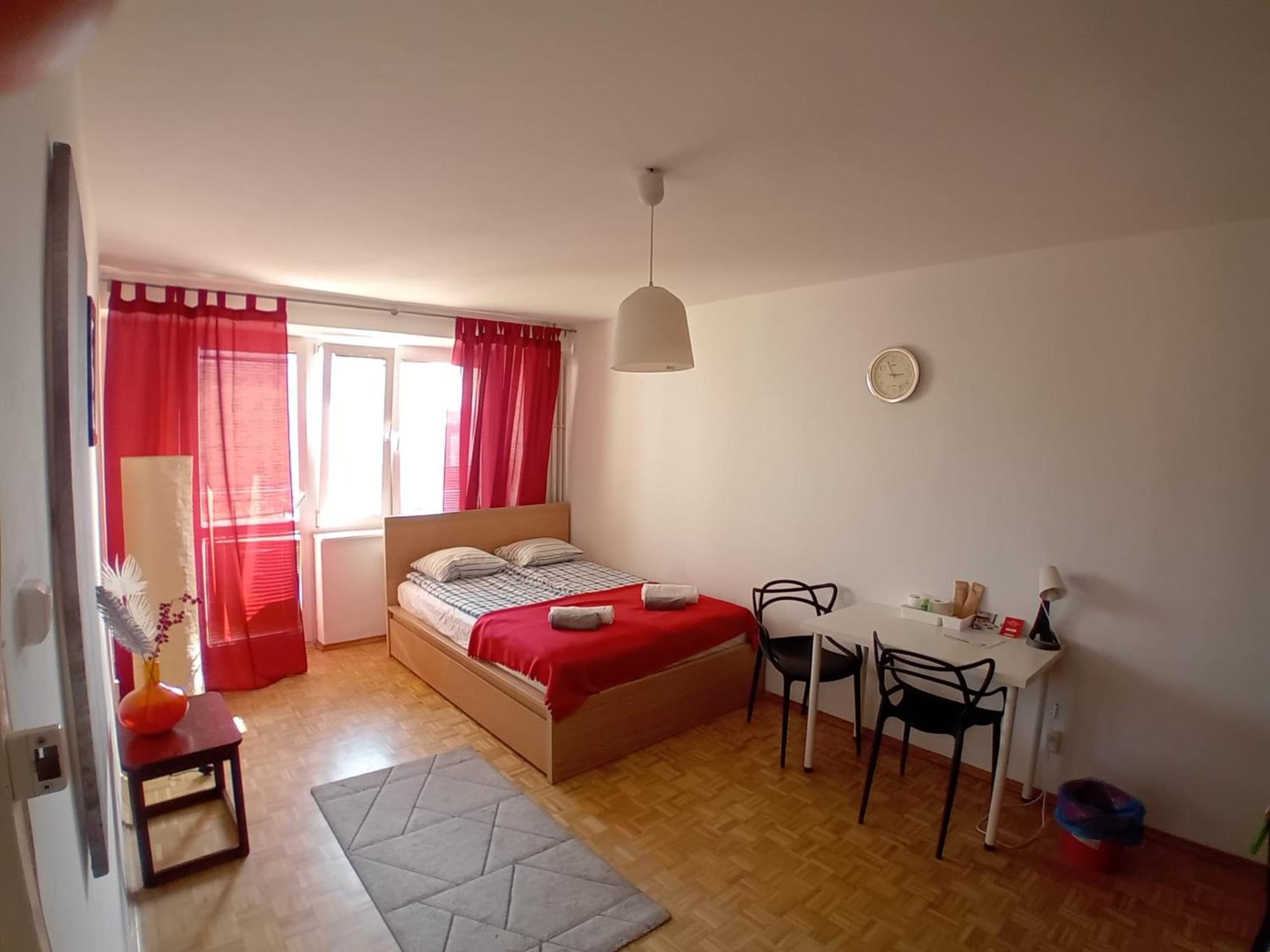 Room, Inflancka 19 Varsó Kültér fotó